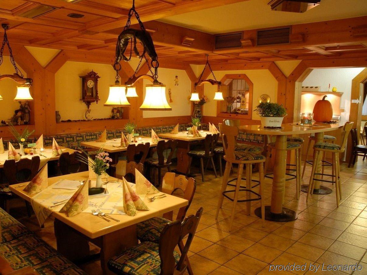 Flair Hotel Landgasthof Roger Loewenstein Restaurant photo